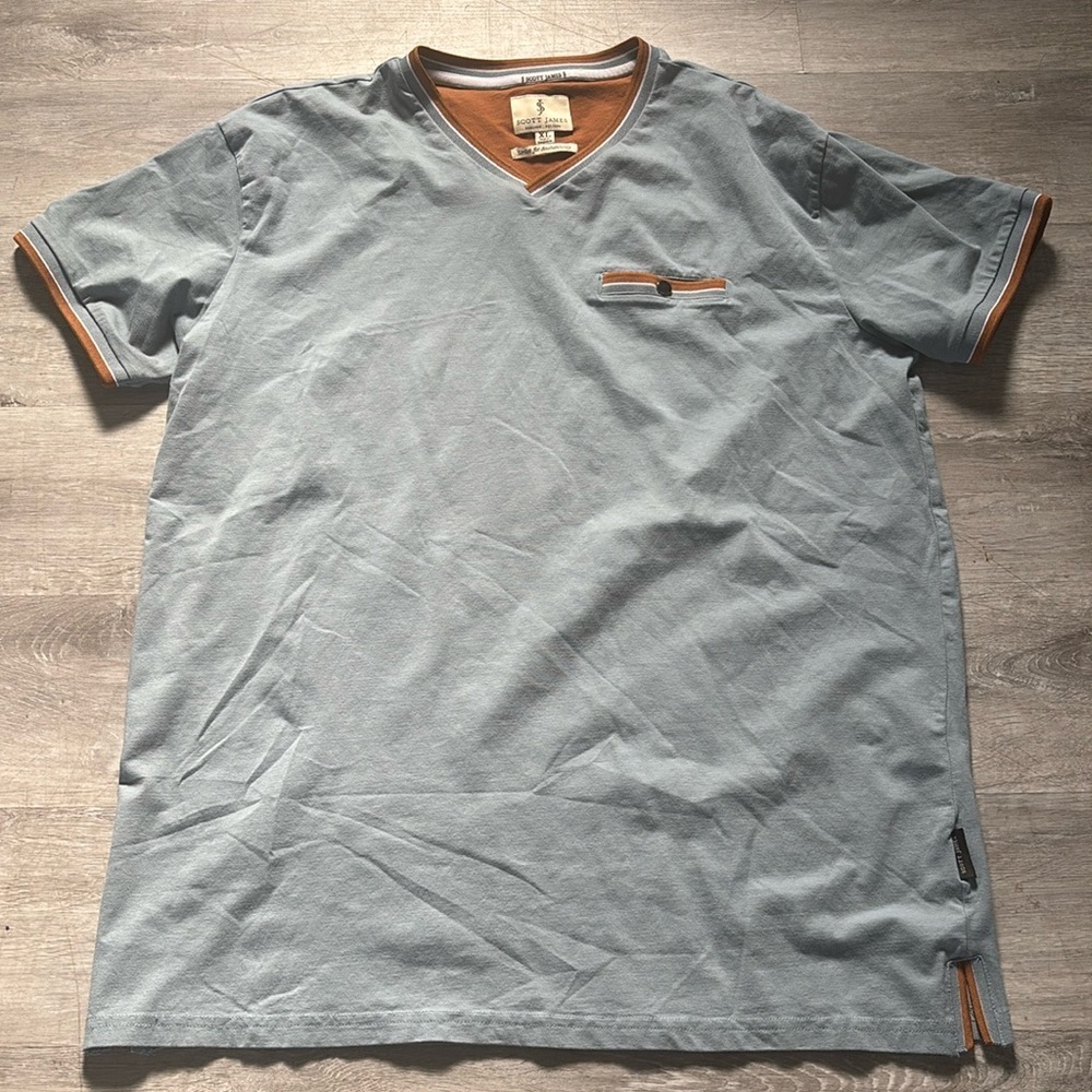 Scott James men’s XL blue V-neck T-shirt — earth tone trim, faux chest pocket